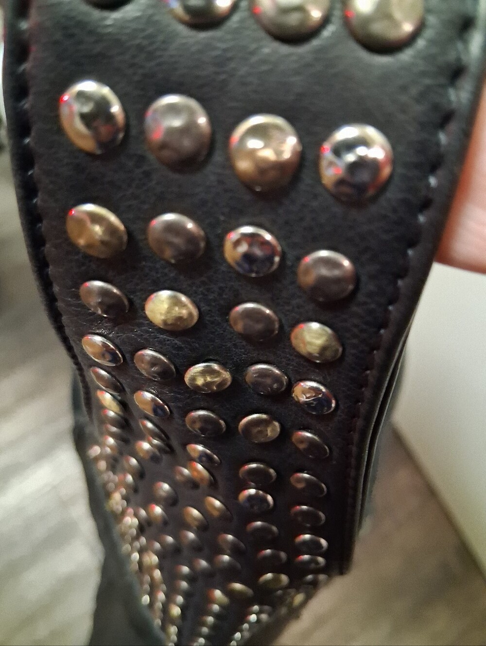 Ariat - Picture 16 of 16